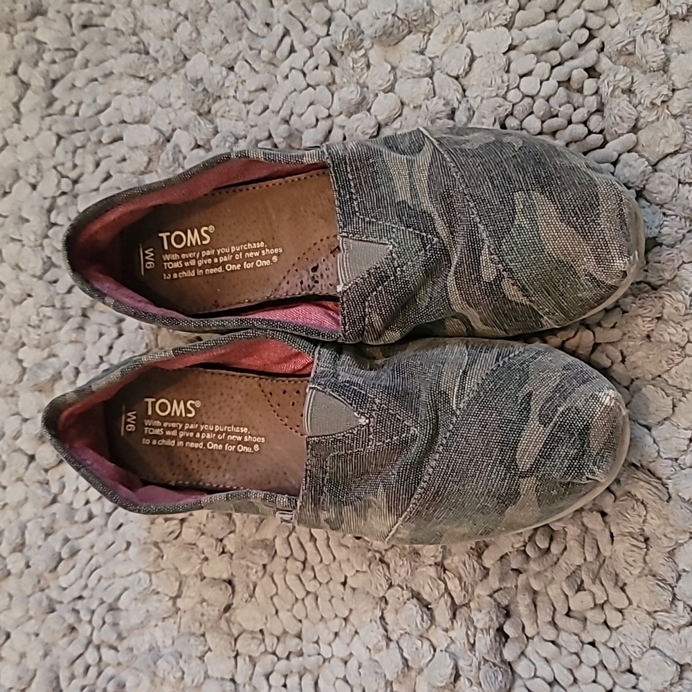 Women's TOMS - Picture 2 of 5